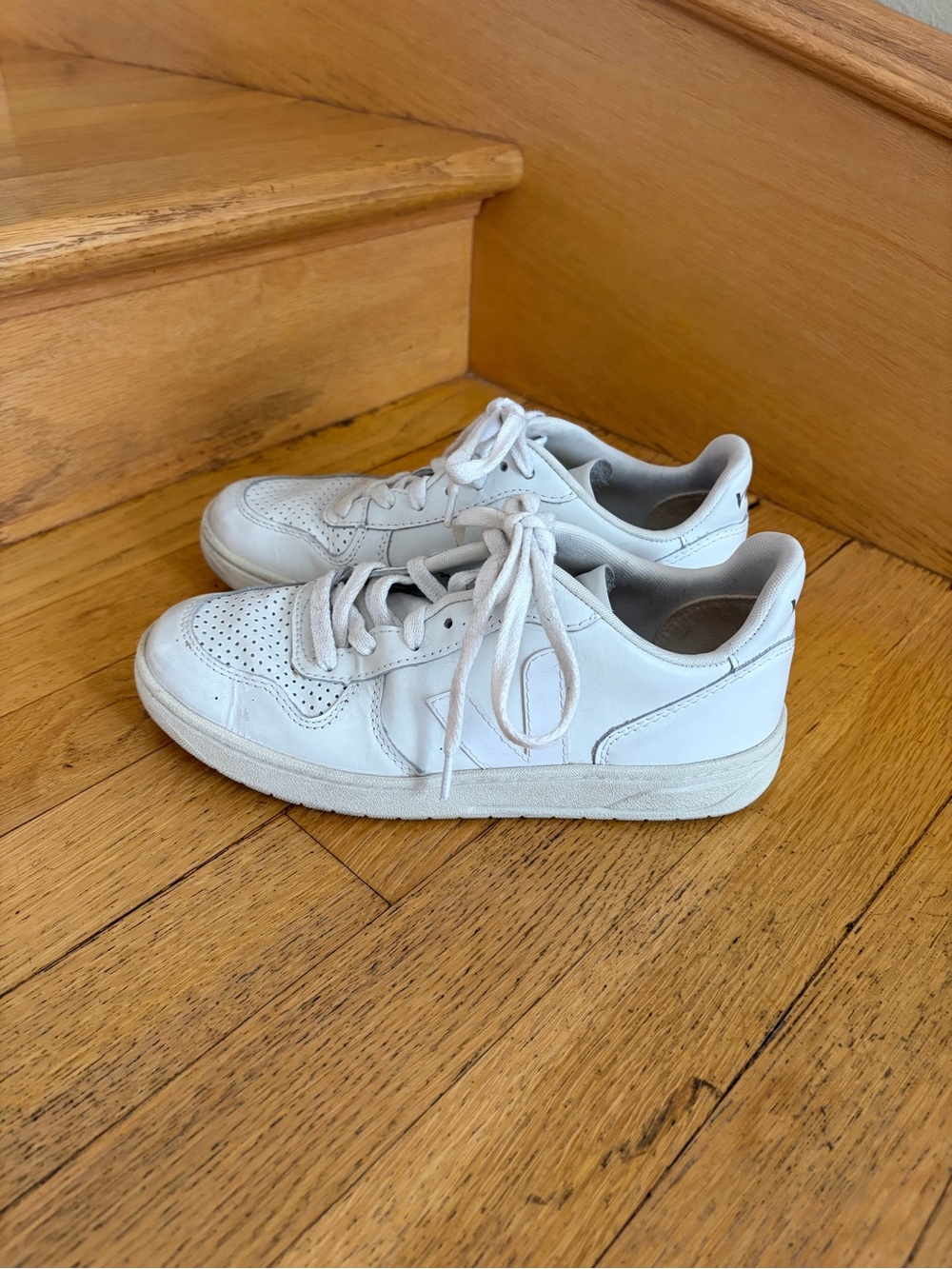 Veja Women’s White Leather Sneakers size 36
